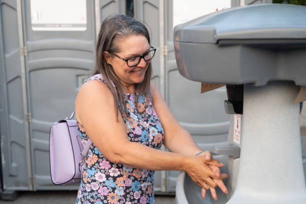 Best Luxury portable toilet rental  in Nd Point, WI